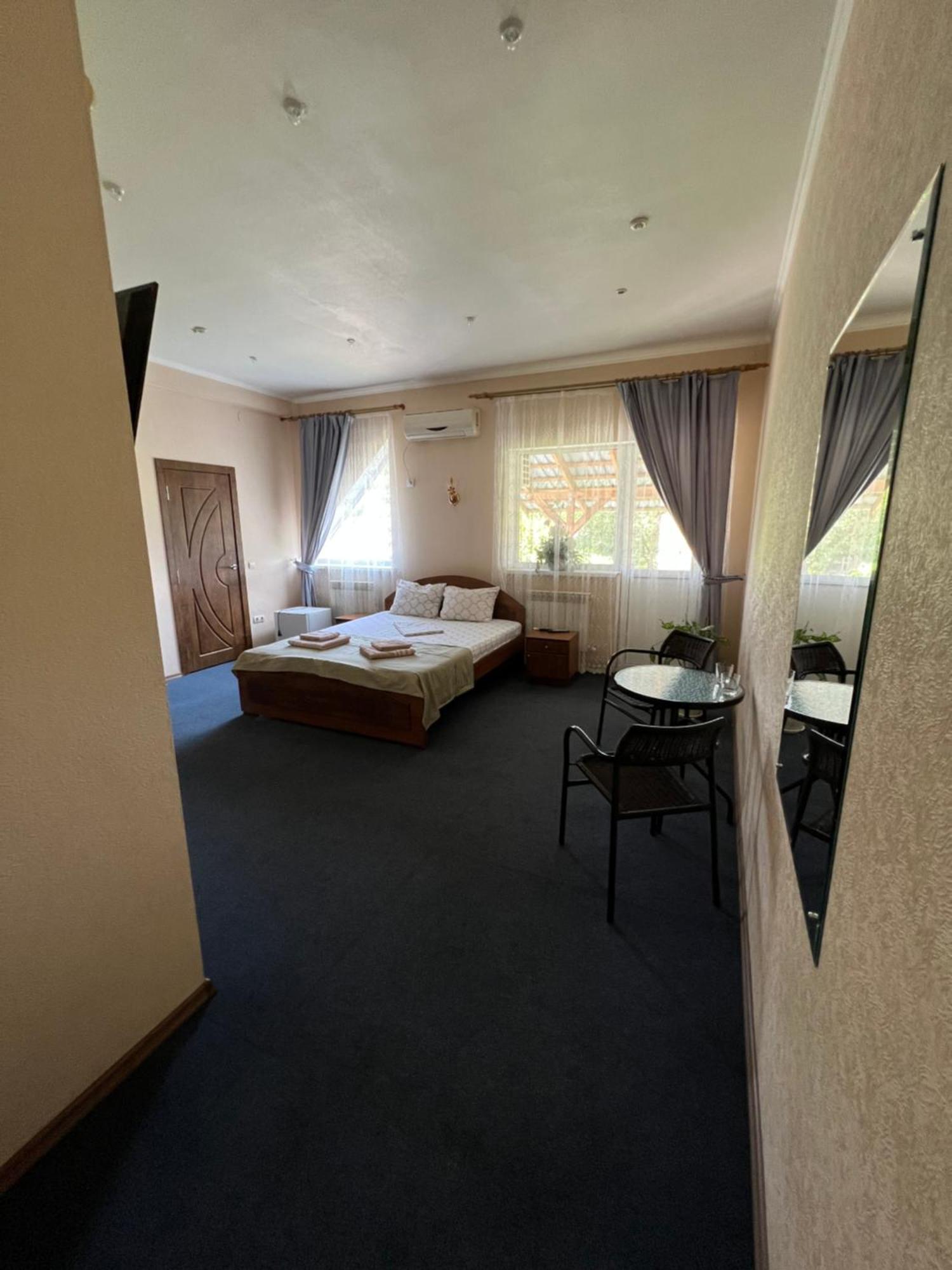 Sava Dream Hotel ชึโตเมอร์ ภายนอก รูปภาพ